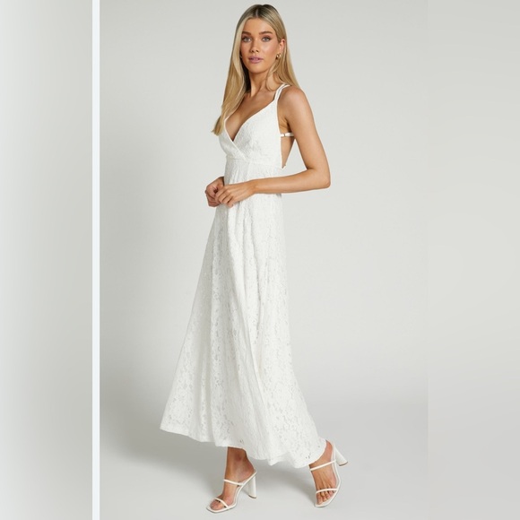 Showpo. Dresses & Skirts - Annabelle Lace Maxi Dress White
Turn heads in this stunning gown NWT 4
